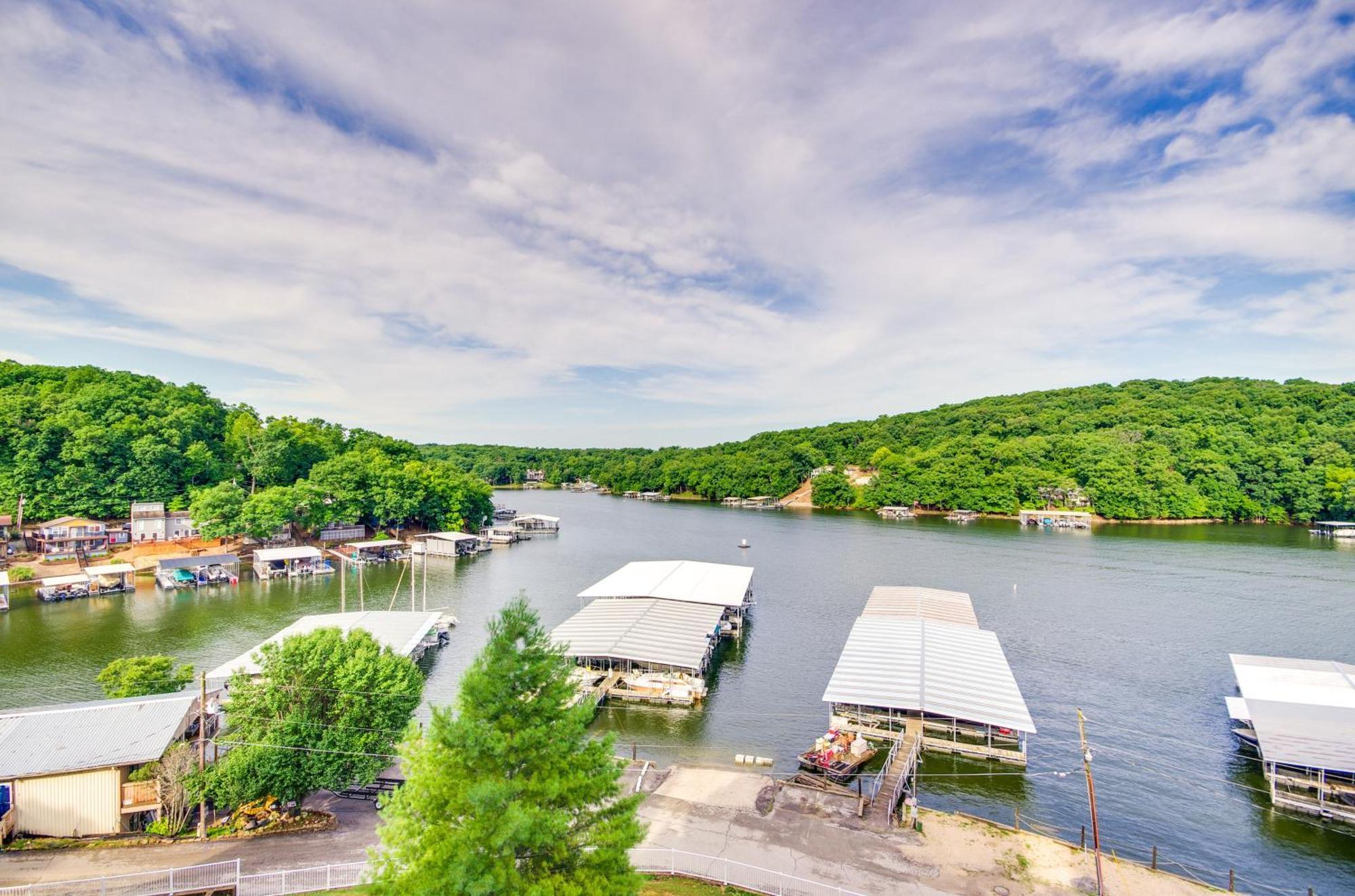 Cozy Lake Ozark Condo Rental With Grill, Pool Access מראה חיצוני תמונה