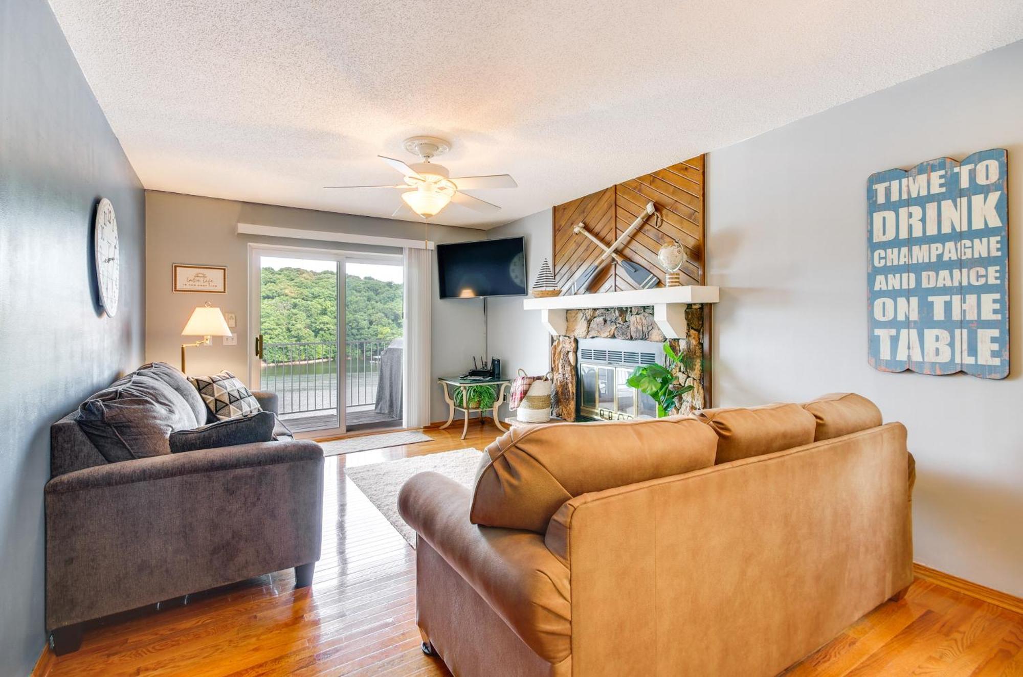 Cozy Lake Ozark Condo Rental With Grill, Pool Access מראה חיצוני תמונה